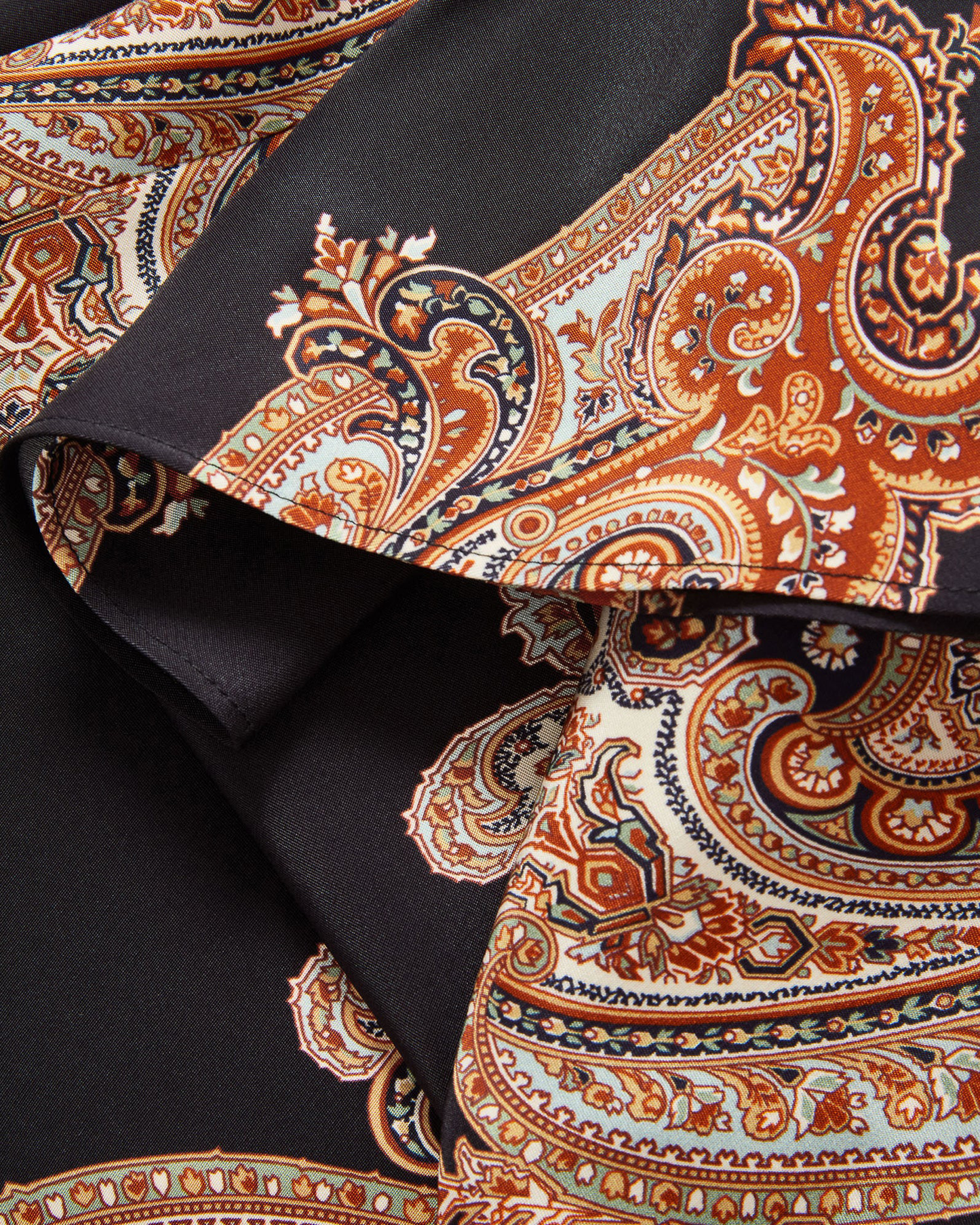 Lupita Paisley Midi Dress