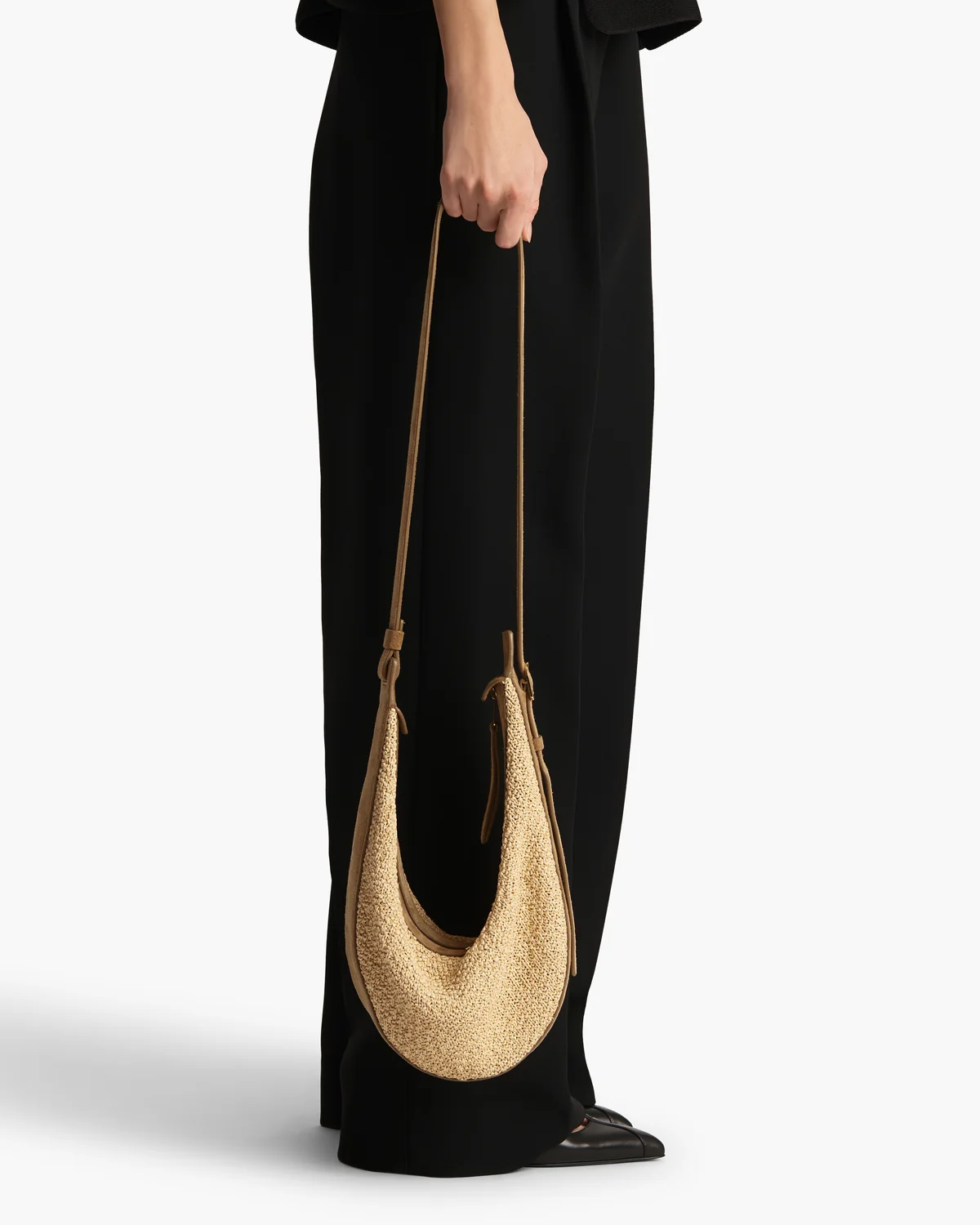 【KHAITE】ショルダーバッグAugustina Small' crossbody bag Small Augustina Crossbody Bag in Black Pebbled Leather – KHAITE