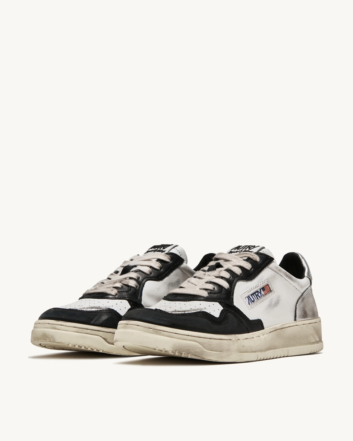 Medalist Low Vintage Sneakers